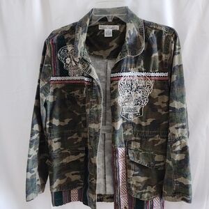Sans Souci camo and skull jacket size small